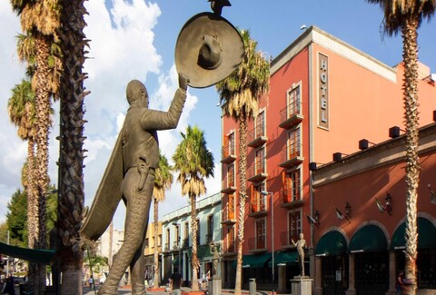 호텔 MX 가리발디 CDMX, 트레이드마크 컬렉션 바이 윈덤