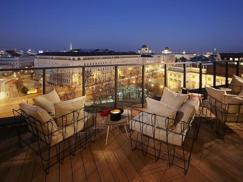 25아워스 호텔 빈 - 뮤지엄쿼터 인근