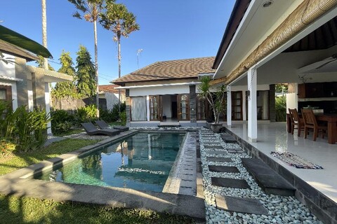 Kusuma Homestay Kerobokan By Zuzu