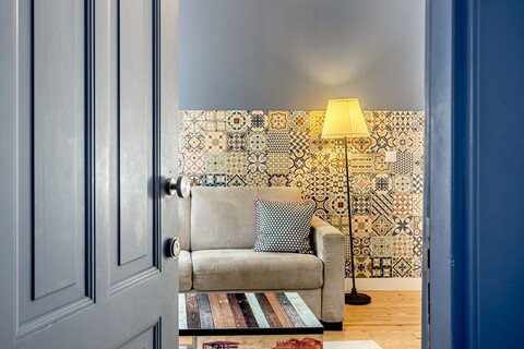 알파마 블루 바이 호밍