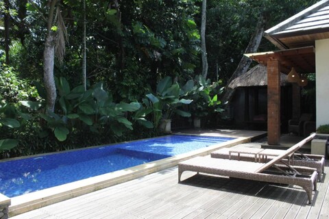 벨빌라 디야나 쿠티르 세세 비치