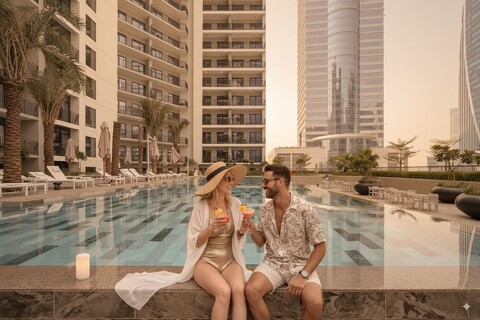 다운타운 근처 1BR 시티스케이프 우아함