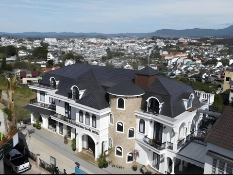 도이 메이 투옛 호텔