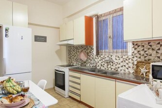 Cozy, Central, Safe Double rooms in apartment, close to Acropolis