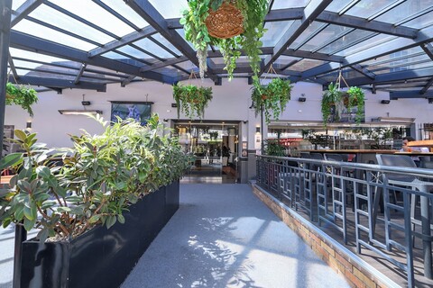 허츠빌 리츠 호텔