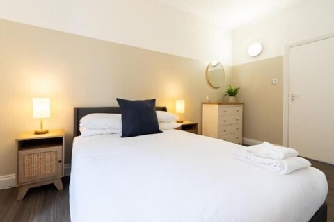 Kula London - Victoria