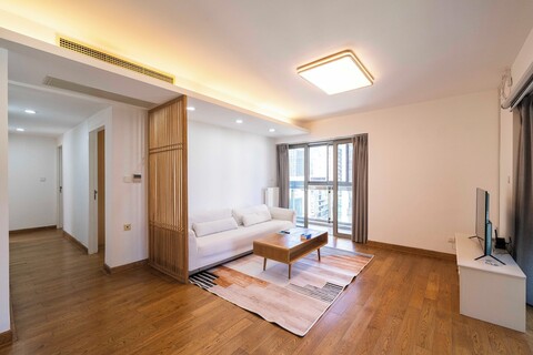 타임스 3베드룸 2욕실 아파트, 메트로 근처