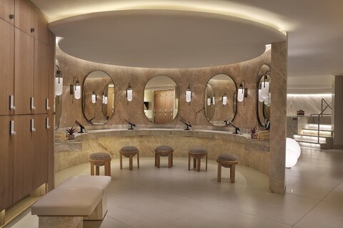 샹그릴라 에로스, 뉴 델리