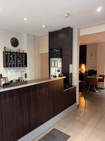 호텔 뒤 몽루이