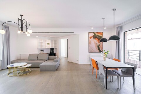 타임스 엘레강트 4베드룸 2욕실 아파트, 쉬자후이 몰