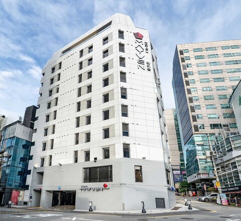 신촌 메이븐호텔