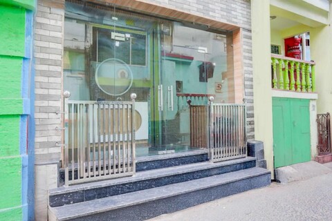 Hotel O Puri Swargadwar Beach