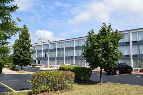 베이몬트 바이 윈덤 애디슨