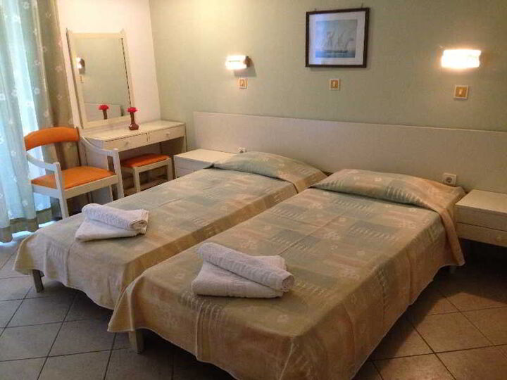 Captains Hotel-i