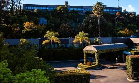 뤽스 선셋 불러바드 호텔