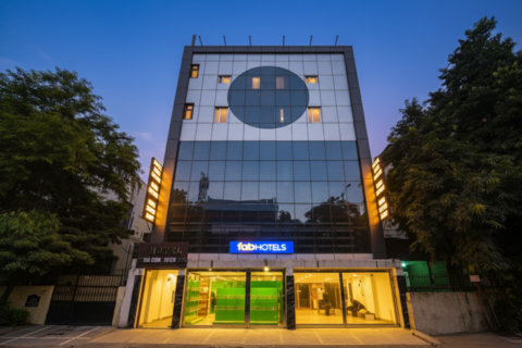 FabHotel Mona Continental - Nr. Laxmi Nagar IT Hub