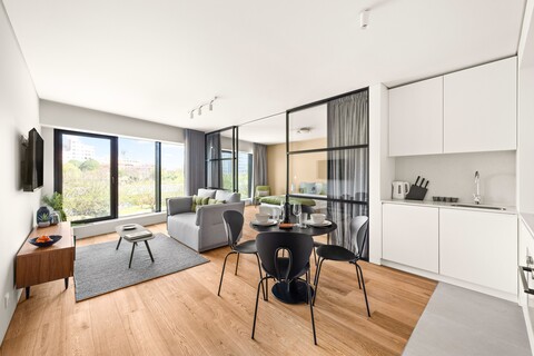 Mirabilis Apartments - LX Living