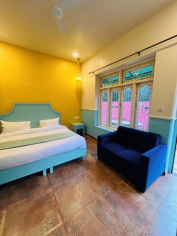 아티스틱 어보드 바이 스테이 바나라스