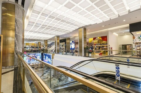 어반 홈의 아파트먼트 랜드마크 81