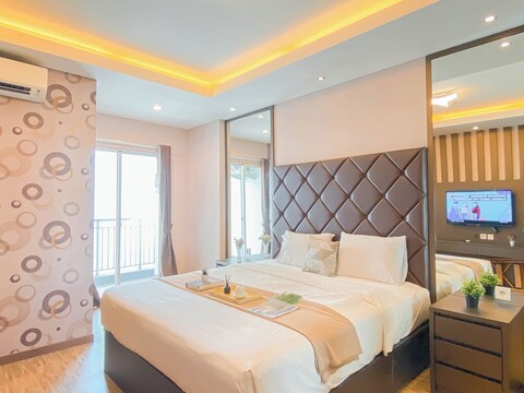 그린 베이 콘도미니엄의 현대적이고 넓은 2베드룸 아파트먼트