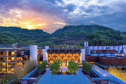 난징, 장닝, 오토그래프 컬렉션