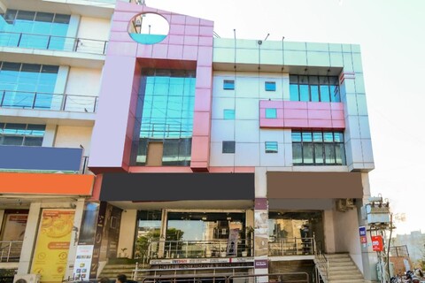 Hotel Samar Palace Near Sodala Vivek Vihar Metro Station