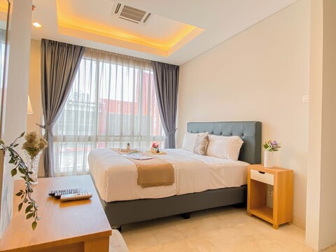 마스터피스 더 에피센트럼 쿠닝안의 프라이빗 리프트가 있는 전략적 2베드룸 아파트먼트