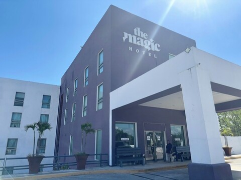 더 매직 호텔