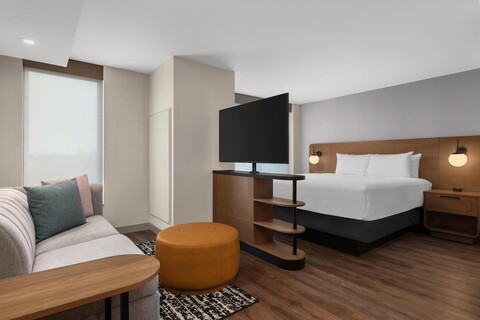 하얏트 하우스 미시소거, 에어포트 코퍼레이트 센터