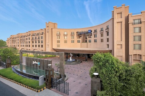 래디슨 블루 플라자 델리 에어포트