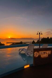 브라운도트 호텔 거제근포항점