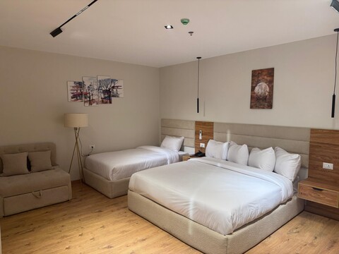 Palacio Pyramids Hotel