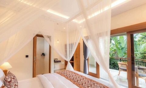 수아스티카 로지