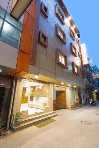 Arch Aman Suites by Arch Group