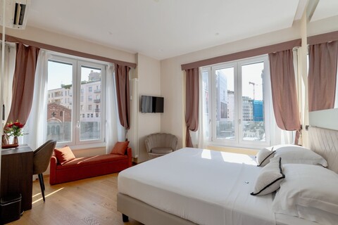 AH, 패션 디스트릭트