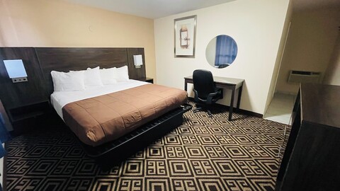 폴스 로지 앤드 스위트