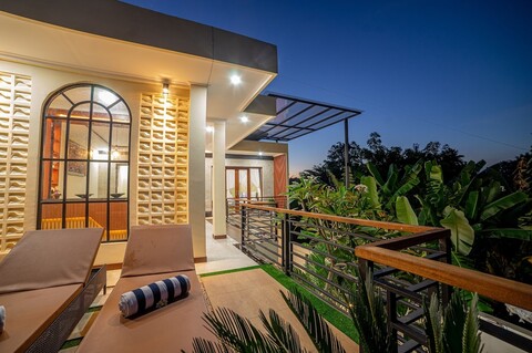 레코마 바이 불란 아디 빌라