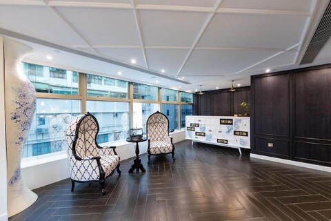 퉁 남 루 아트 호텔