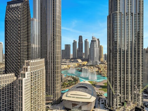 스카이라인 럭셔리, 부르즈 칼리파 및 분수 전망
