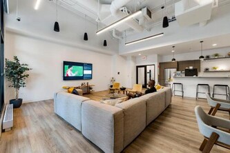 4BR Modern Gem Sleek Bright & Central