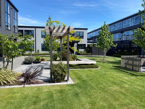 Southwark Hotel & Apartments