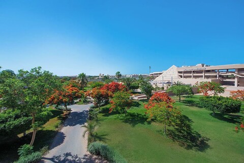 파라오 아주르 리조트