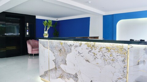 블루 웨이브스 호텔