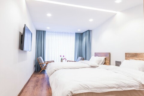 나인 타멜 호텔