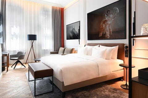 래디슨 컬렉션 호텔, 바실리카 부다페스트