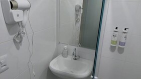 Pousada EAS Suítes Internacionais 10min GRU