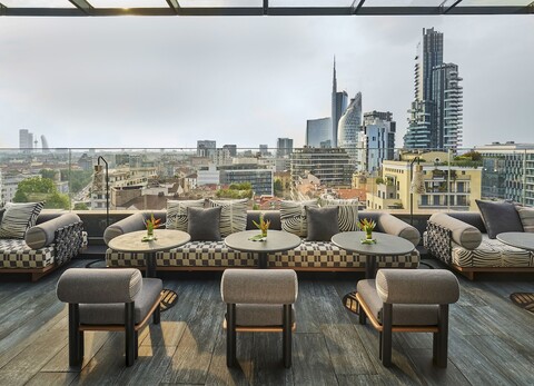 메 밀란 - 일 두카