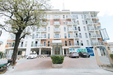 RedDoorz Plus @ Alpina Heights Paranaque