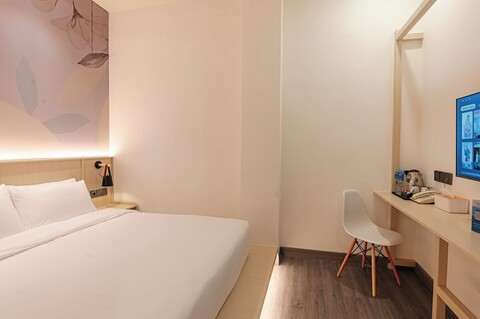 트루 블루 멘텡 자카르타