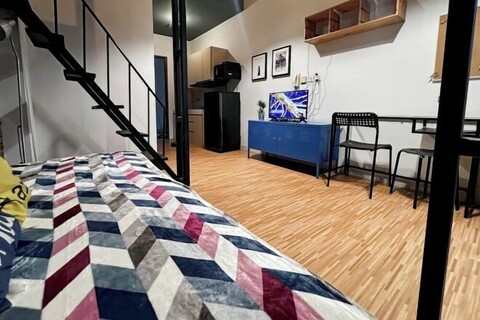 Stylish Studio Dave Apt Depok w/ Pool by 2ndHome